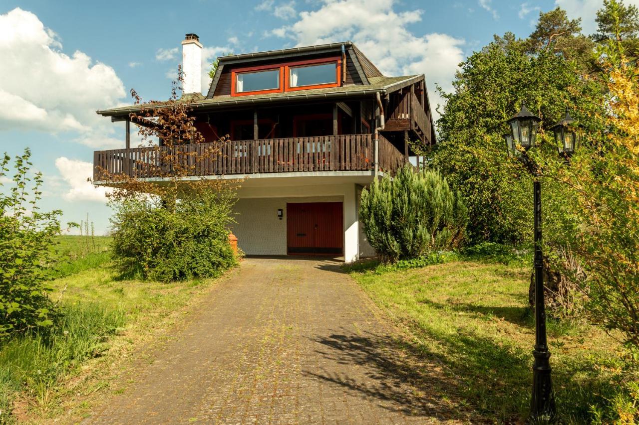 Blockhaus Eifelsteig W/ Kamin Garten & Feuerstelle Berndorf  Екстериор снимка