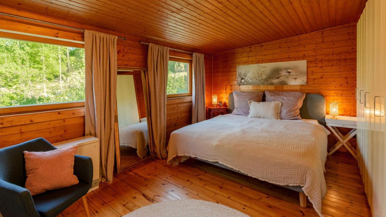 Blockhaus Eifelsteig W/ Kamin Garten & Feuerstelle Berndorf  Екстериор снимка